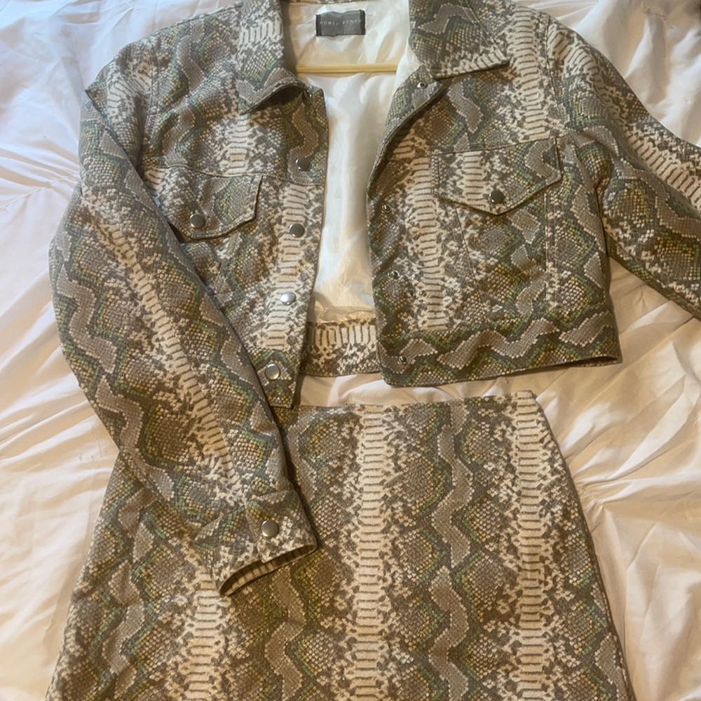 METALLIC SNAKE PRINT TWO PIECE SET